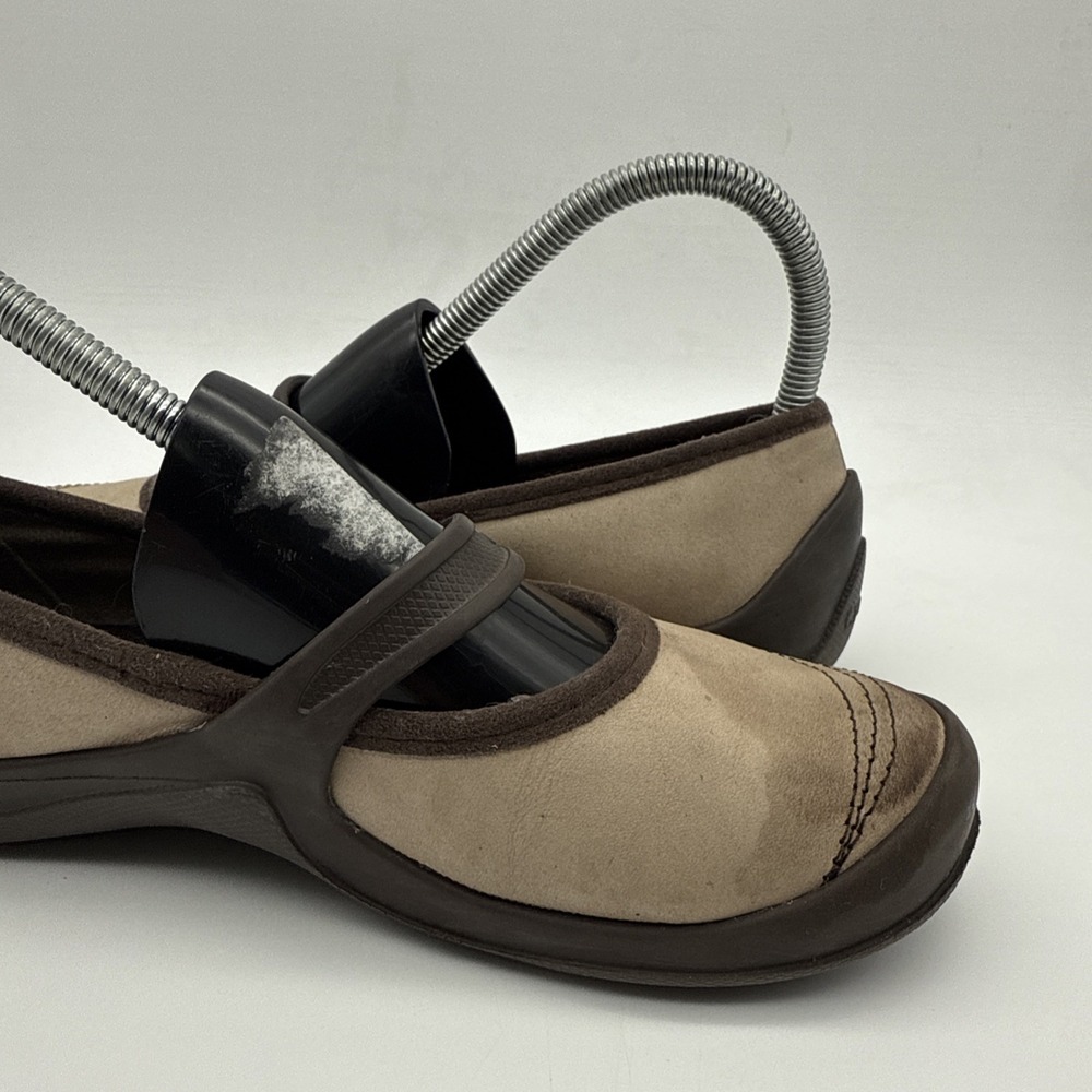 CROCS Mary Jane Flat Ballerina Walking Shoes Womens Sz 6 Espresso Nubuck - Picture 15 of 15